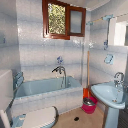 Aristidis Apartment *
